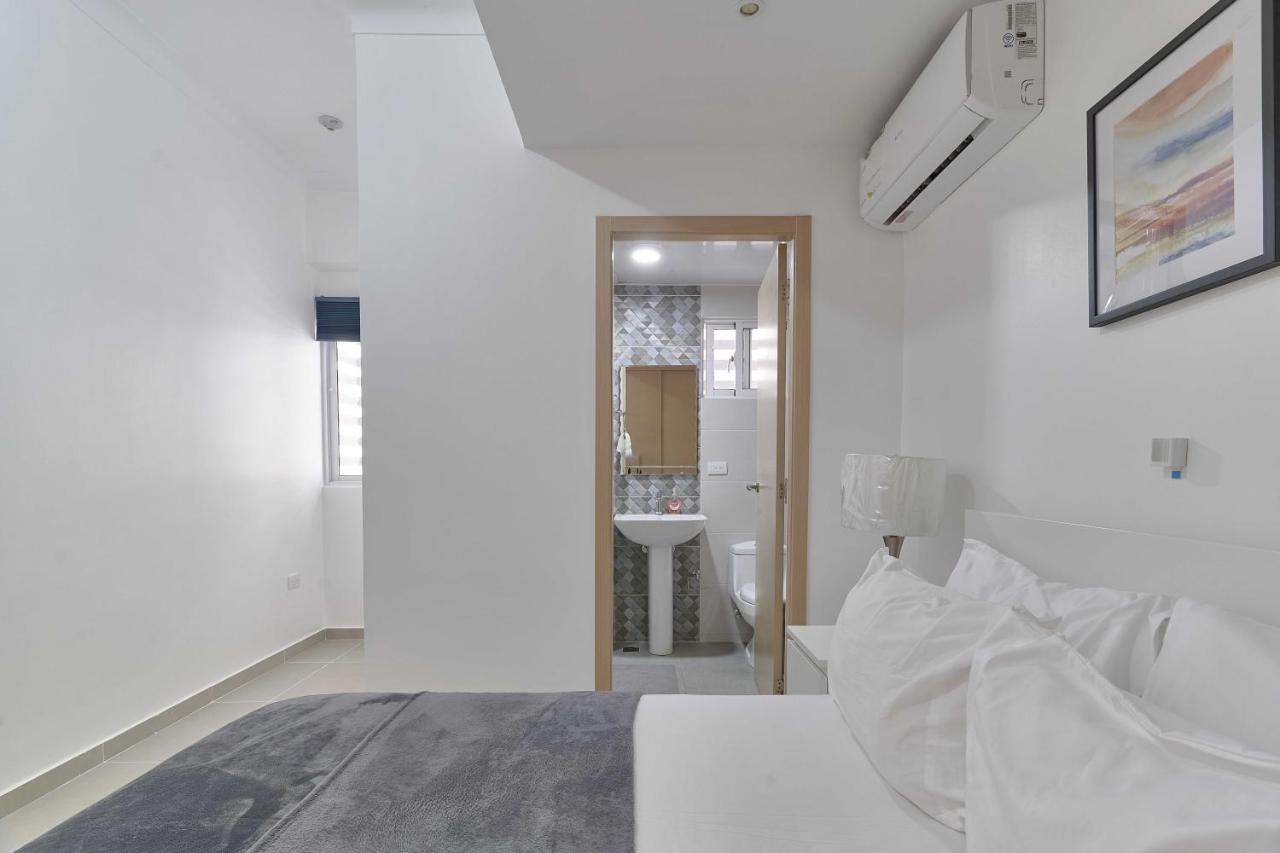 Dom. Rep. Exclusive 2 Bed Apt. Evaristo Morales Санто Доминго Екстериор снимка